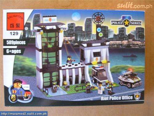 ***HUGE 589 Pieces*** 100% Lego Compatable Riot Police Station *** High Quality ABS Plastic***