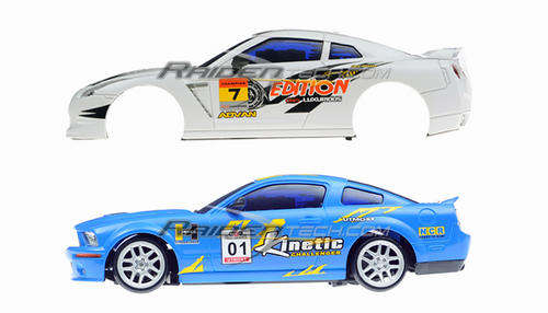 Radio Control 4WD DRIFT CAR, comes with spare tyres and a spare body!