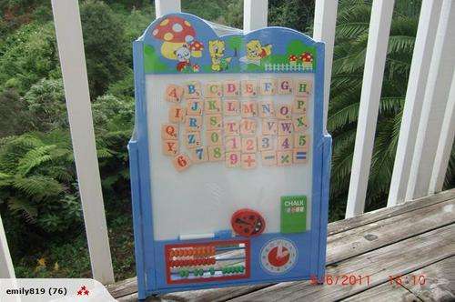 Wooden Magnetic Drawing Board