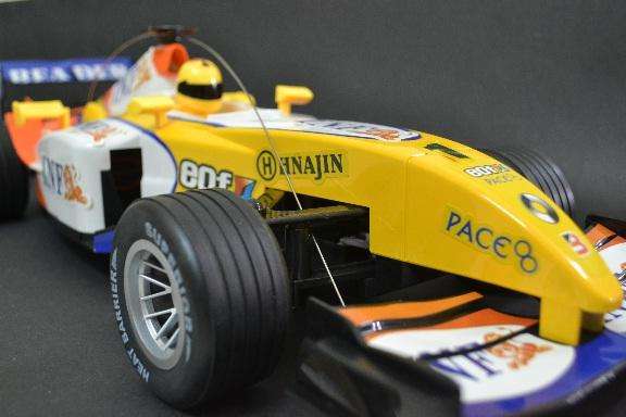 **LARGE 1:10th Scale** Red F1 Radio Control race car - Comes with 4 spare racing tyres