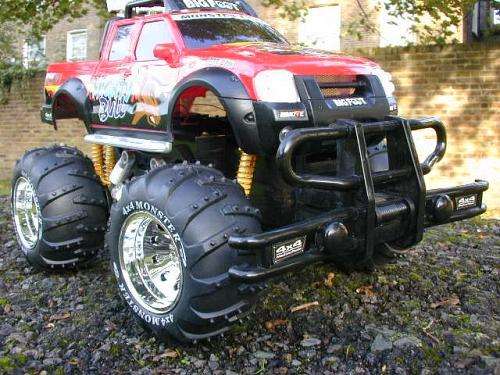 ***Massive 1:8 **** Radio Control Monster Truck 1:8th Scale