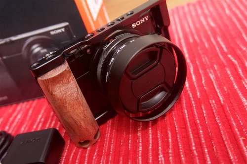 Sony Cyber-shot DSC-RX100 VA Digital Camera PLUS EXTRAS - NEW CONDITION
