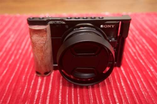 Sony Cyber-shot DSC-RX100 VA Digital Camera PLUS EXTRAS - NEW CONDITION
