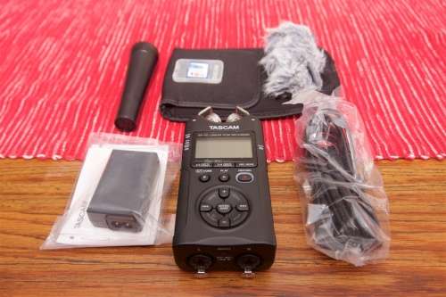 Tascam DR-40 Handheld 4-Track Digital Recorder PLUS EXTRAS