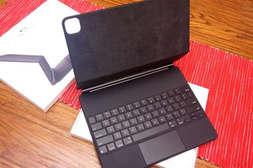 Apple Magic Keyboard for 12.9-inch iPad Pro (4th gen.)