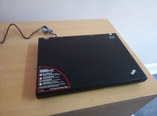 Lenovo Thinkpad R61 Laptop & Charger @ R1990
