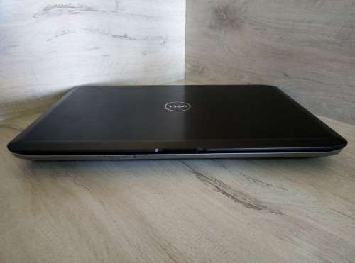 Dell Latitude i7 Laptop E5530 & Charger @ R5250