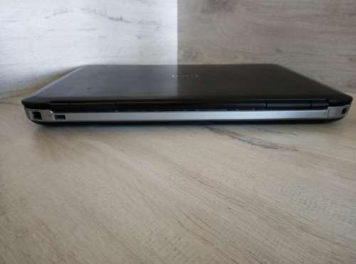 Dell Latitude i7 Laptop E5530 & Charger @ R5250