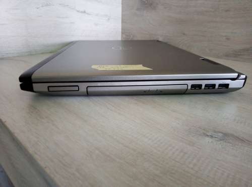 Dell Vostro i7 Laptop & Charger @ R5490