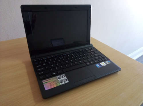 Gigabyte Q2006 Notebook & Charger @ R1990