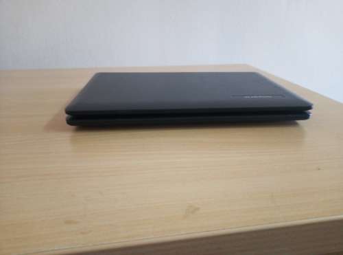 Gigabyte Q2006 Notebook & Charger @ R1990