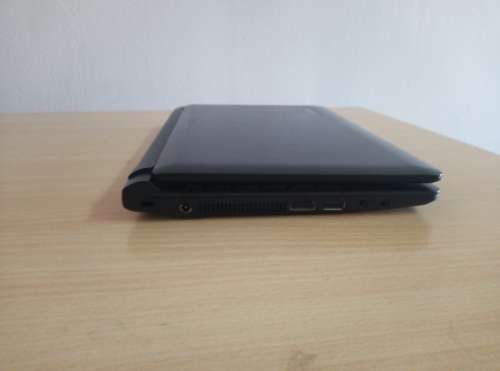 Gigabyte Q2006 Notebook & Charger @ R1990