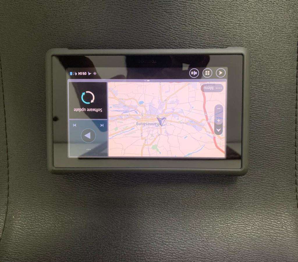 Tomtom  navigator  Bridge WITH SIM OPTION (SOUTH AFRICAN MAP PRELOADED)
