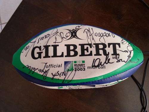 2003 Gilbert Midi ball signed by various players