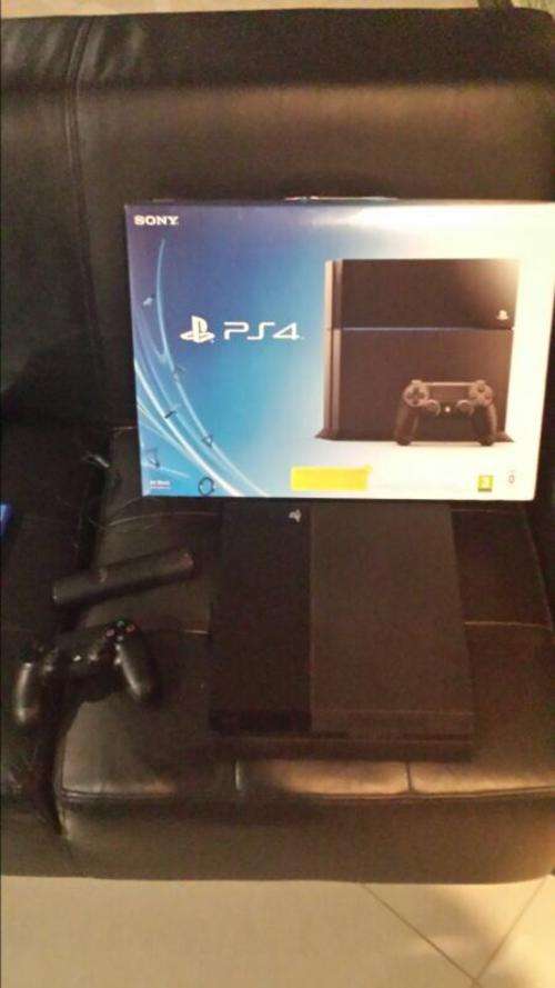 Ps4 console plus game