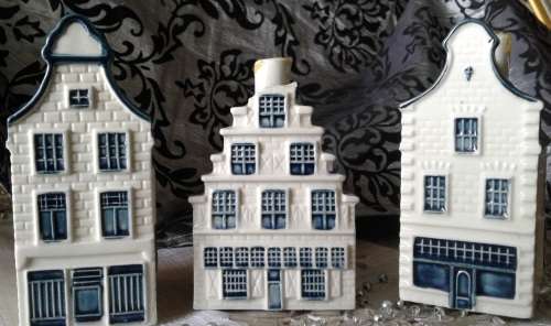 Delft KLM VINTAGE BLUE Mini House Decanters by BOLS three THIRD ONE FREE