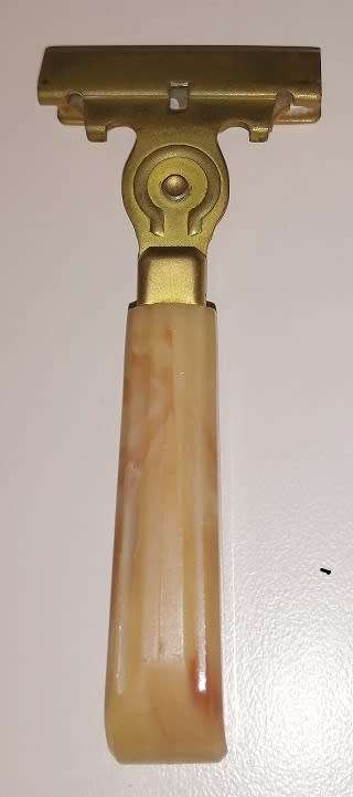 Vintage Schick injector razor.  1937