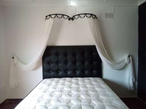 3 Pce steel crown Set colour White/Gold - (Pic borrowed for illustration only) SEE DESCRIPTION!