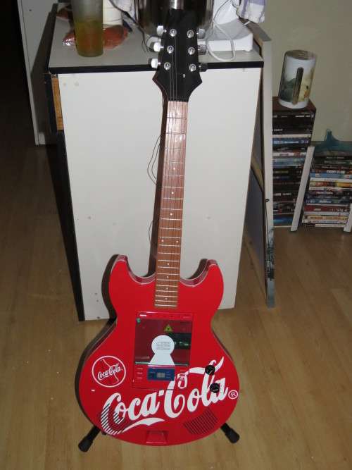 Coca-Cola/Coke Collection - Guitar Radio, Bar sign, Wall clock, Towel