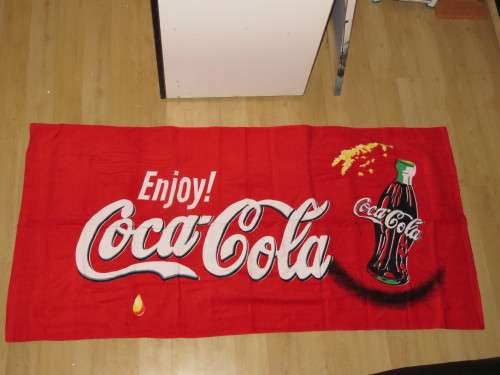Coca-Cola/Coke Collection - Guitar Radio, Bar sign, Wall clock, Towel