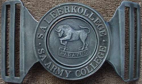 South African Army College stable belt buckle, near mint condition (SADF)