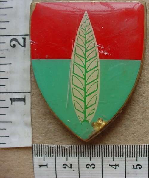 10 Artillery Air Defence School arm flash, all pins intact, lucite cover lifting (Anti-Aircraft)