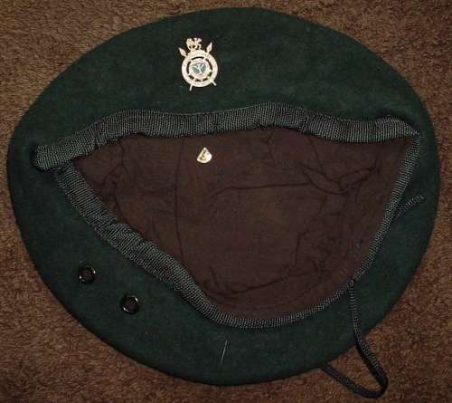 Rhodesian Army Intelligence Corps beret and badge, 56cm (Rhodesia Bush War)