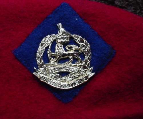 Rhodesian Corps of Military Police beret and badge, 49cm (Rhodesia Bush War)