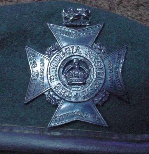 Rhodesia Regiment beret and badge, 58cm, liner removed (Rhodesian Bush War)