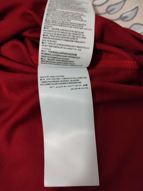 Men`s 2022/23 Liverpool FC jersey size L.