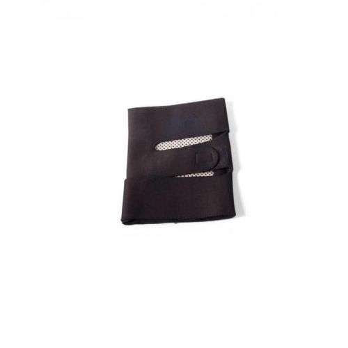 knee brace left and right