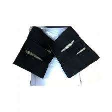 knee brace left and right