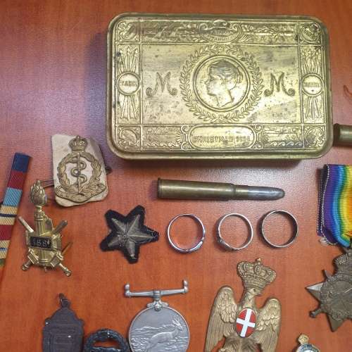 A collection of War Medals, Badges & Memorabilia | Bid to Take All | Crazy R1 Start