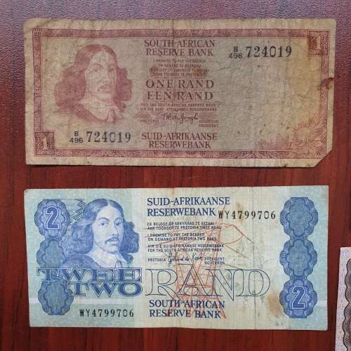 A Set of Old South African Reserve Bank Notes - R20, R10, R5, R2 and R1 - Bid to take All