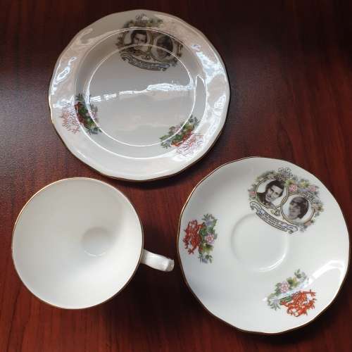 British Royal Family Commemorative Memorabilia - Bid to take all