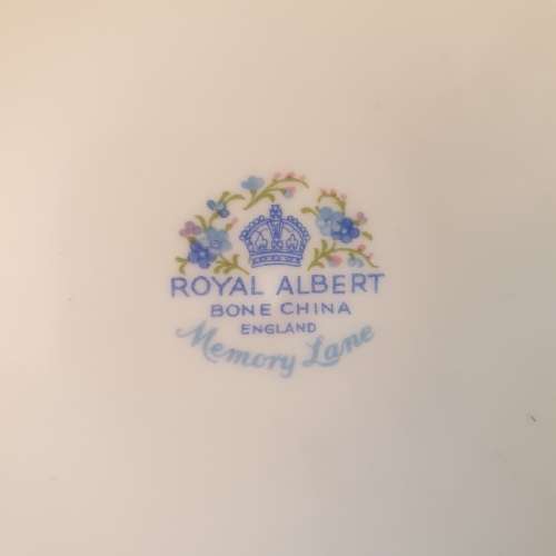 Royal Albert Memory Lane Trio