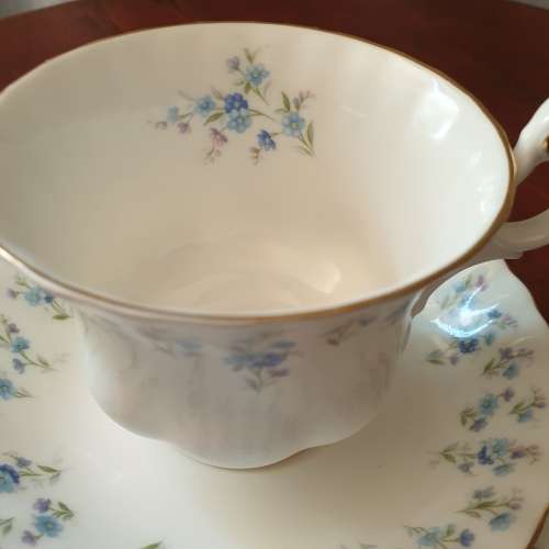 Royal Albert Memory Lane Trio