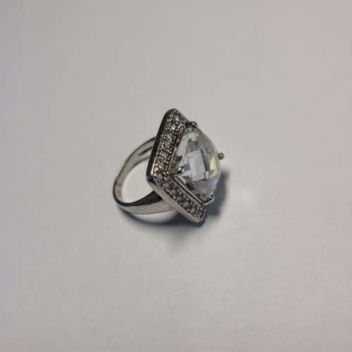 925 Sterling Silver ring With Unique Large CZ Centre Stone