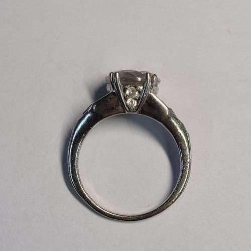 Beautiful 925 Sterling Silver Ring with CZ and blue Stone