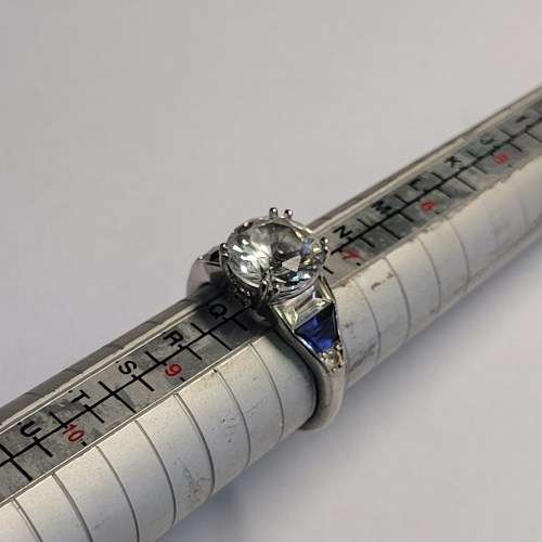 Beautiful 925 Sterling Silver Ring with CZ and blue Stone