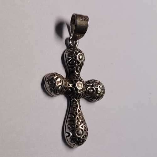 925 Sterling Silver Cross Pendant