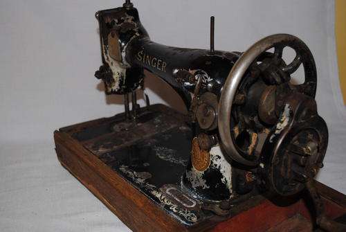SINGER sewing machine WOW!!! free shipping