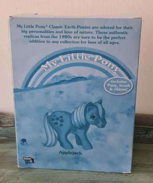 *** My Little Pony Stranger Things Apple Jack - Mint in Box - Gorgeous***