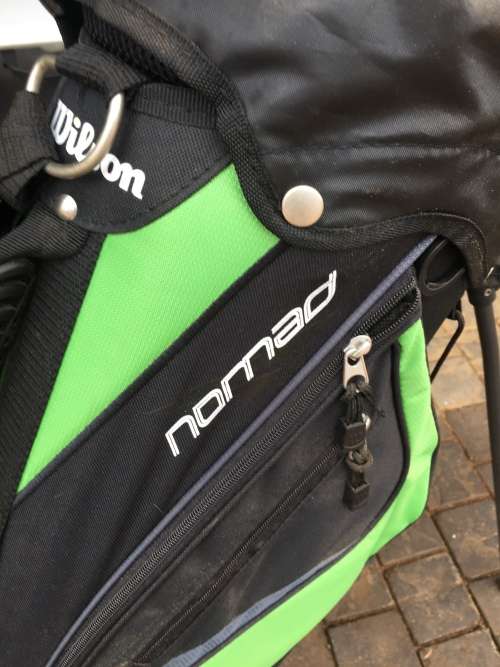 Wilson Golf Club Set with Bag