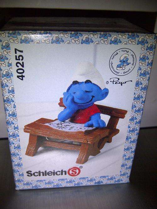 Sleeping schoolbench Smurf #40257. Very RARE. Schleich Peyo. MINT in box