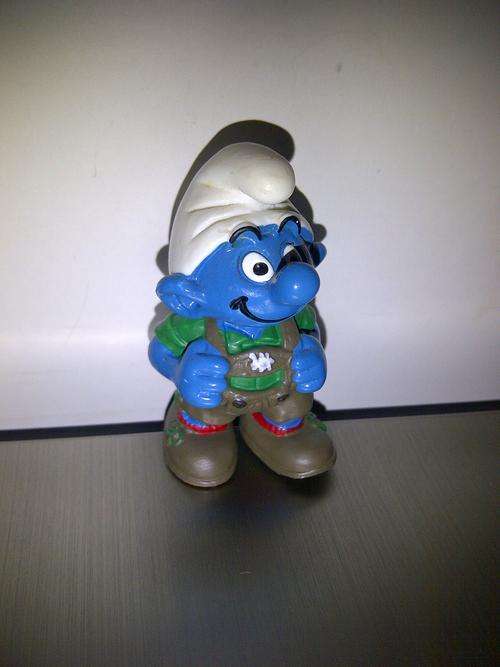 Smurf in Leather Pants #20461. mint condition. Schleich Peyo