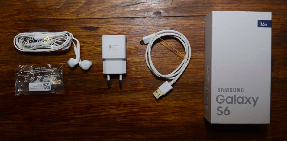 Samsung Galaxy S6 (Sapphire Black, 32GB)