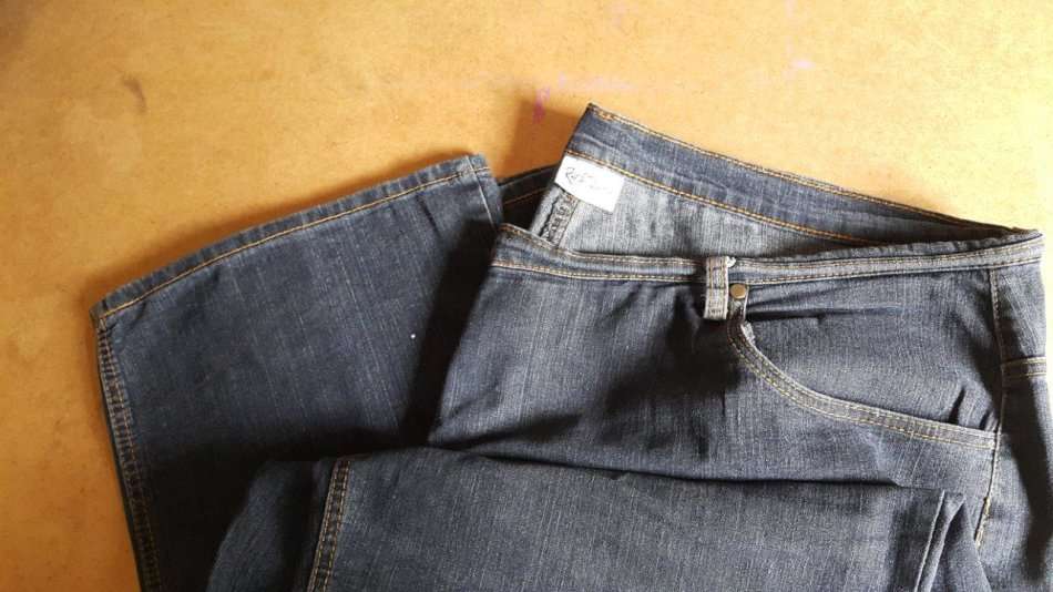 Ladies Plus-Size Jeans - Lot