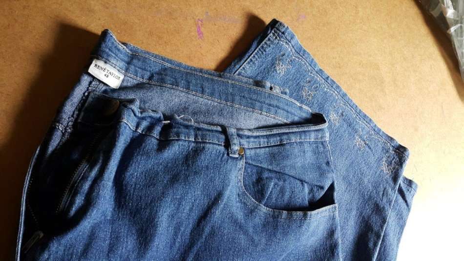 Ladies Plus-Size Jeans - Lot