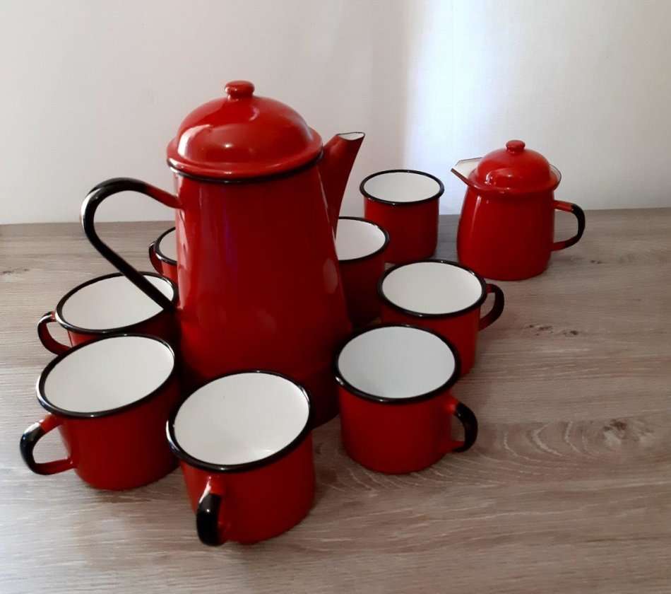 NEW! Red enamel Coffee/Tea Set *POLAND Enamelware* Cofee/Tea pot, Milk jug, sugar & 7 mugs